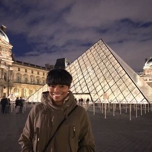 Meet your Posher, Jasmine